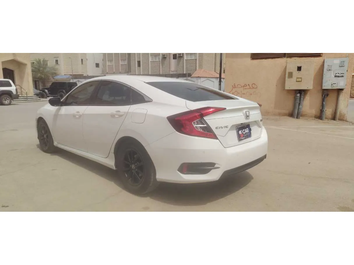 Car image 7