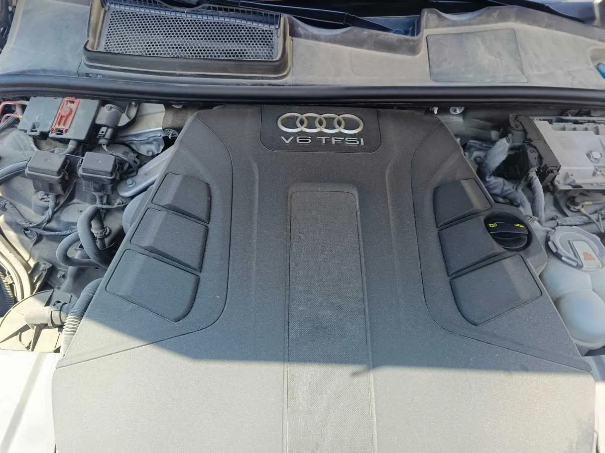Car image 42