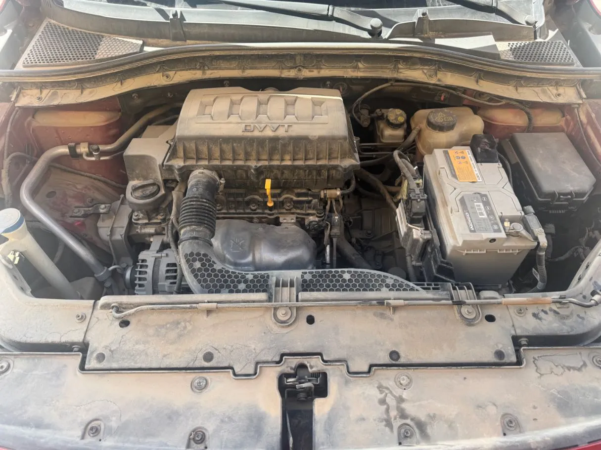 Car image 19