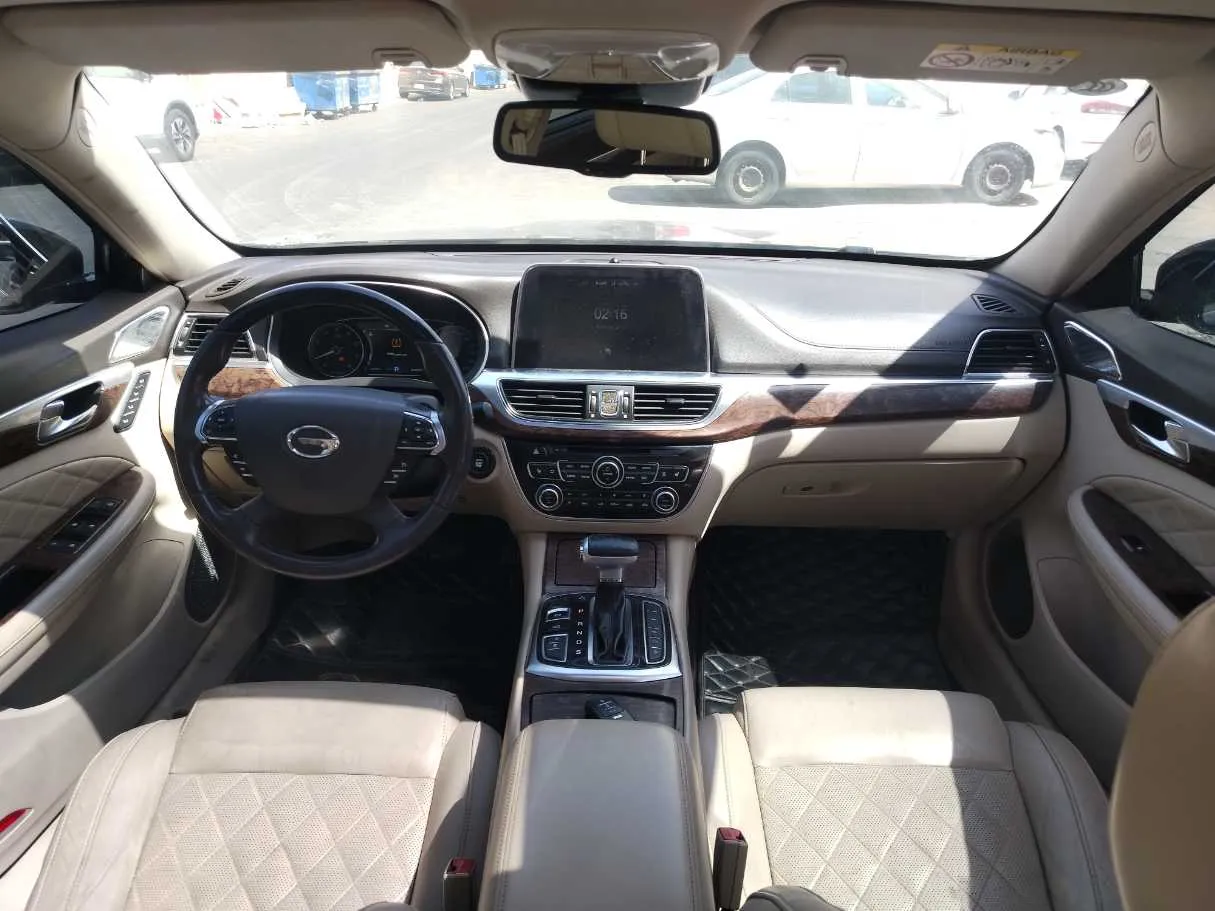 Car image 20