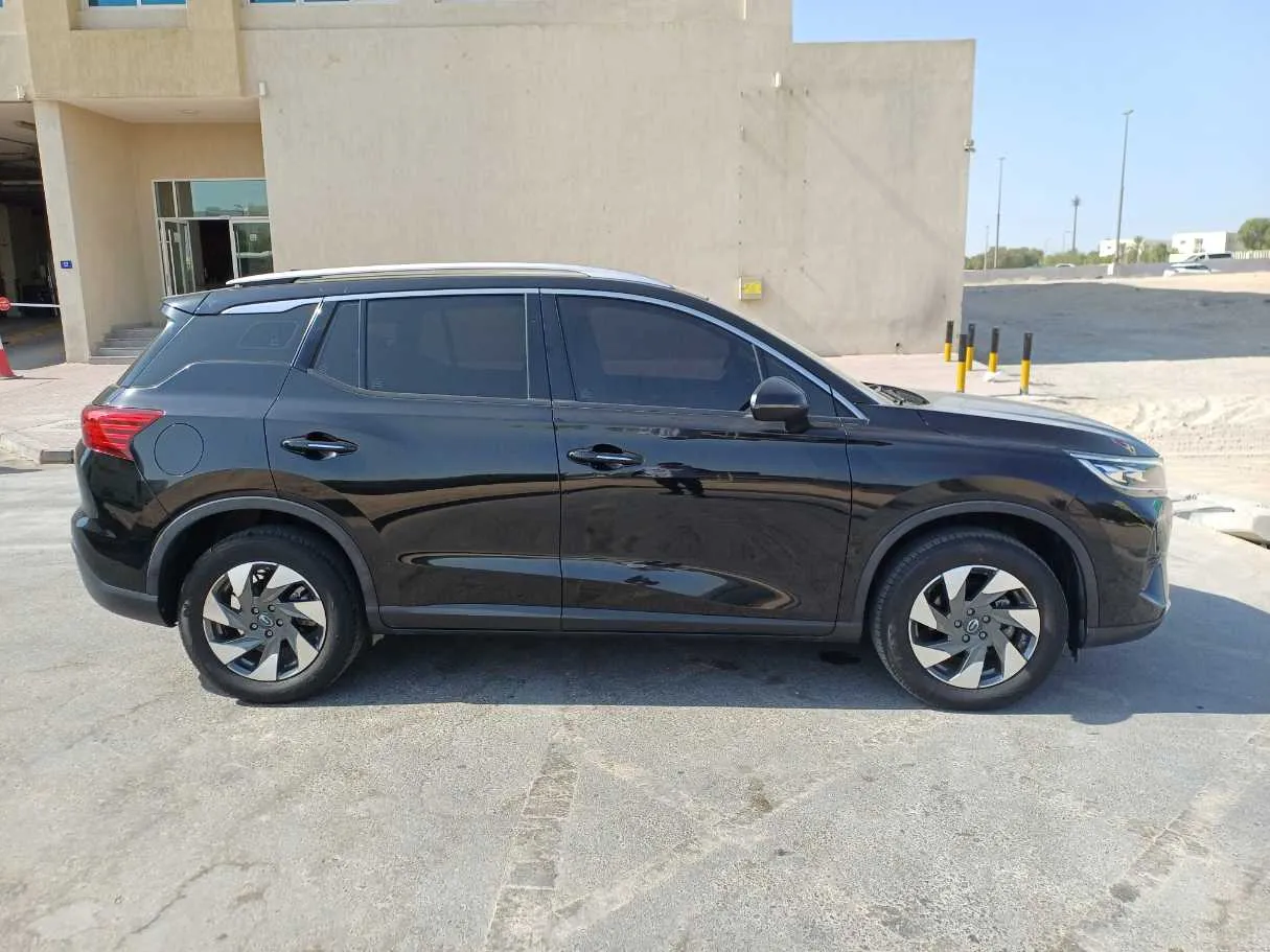 Car image 8