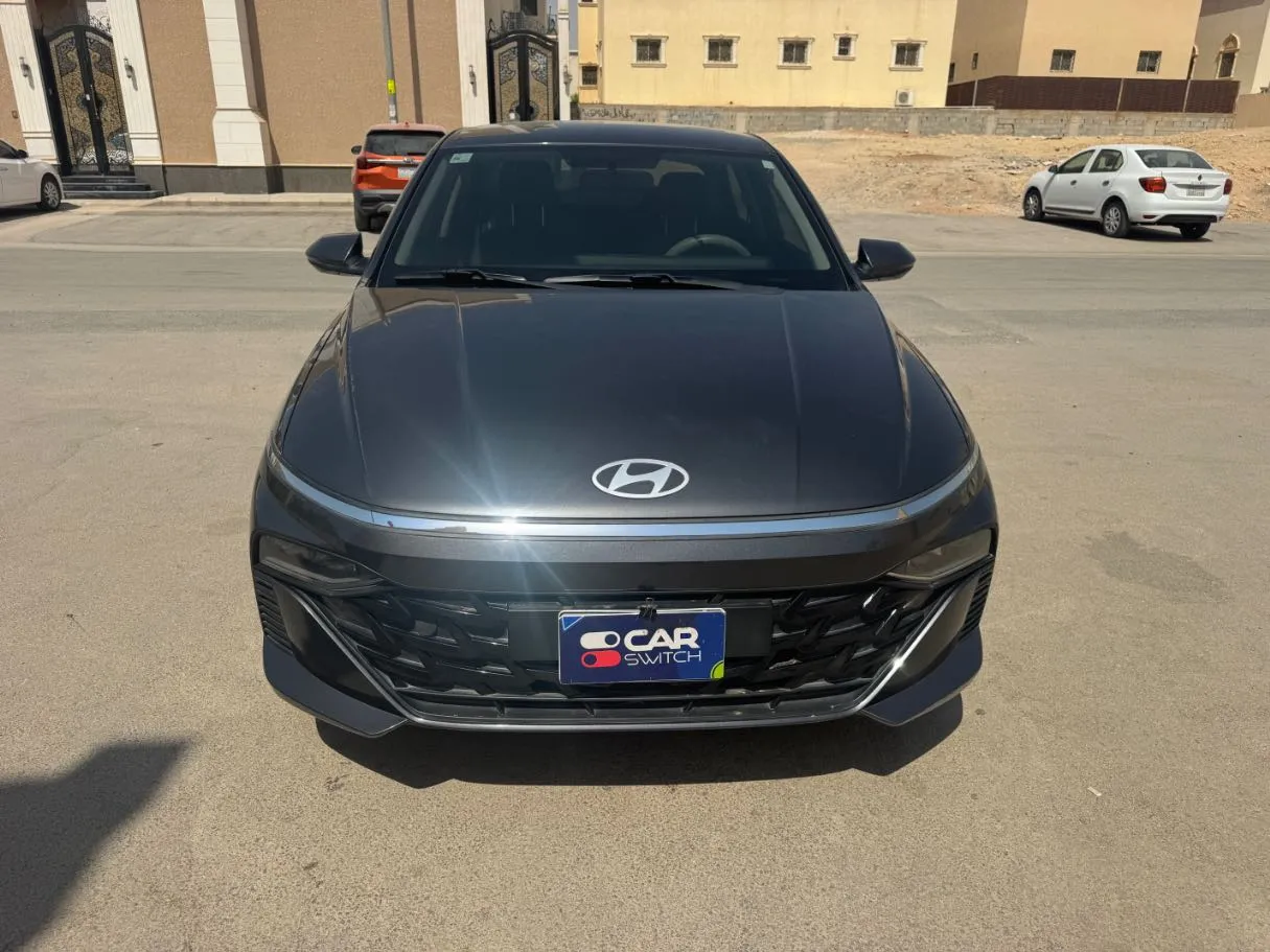 Car image 2