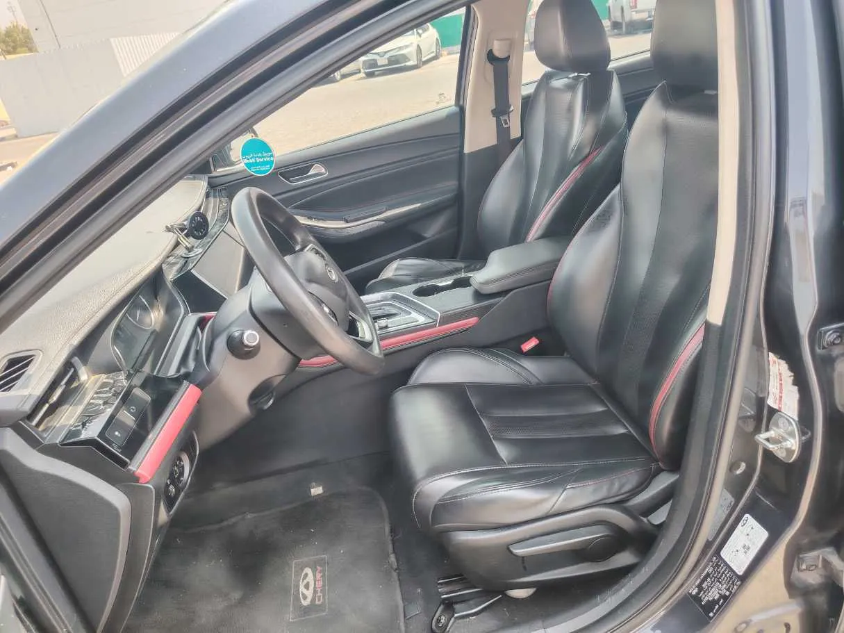 Car image 13