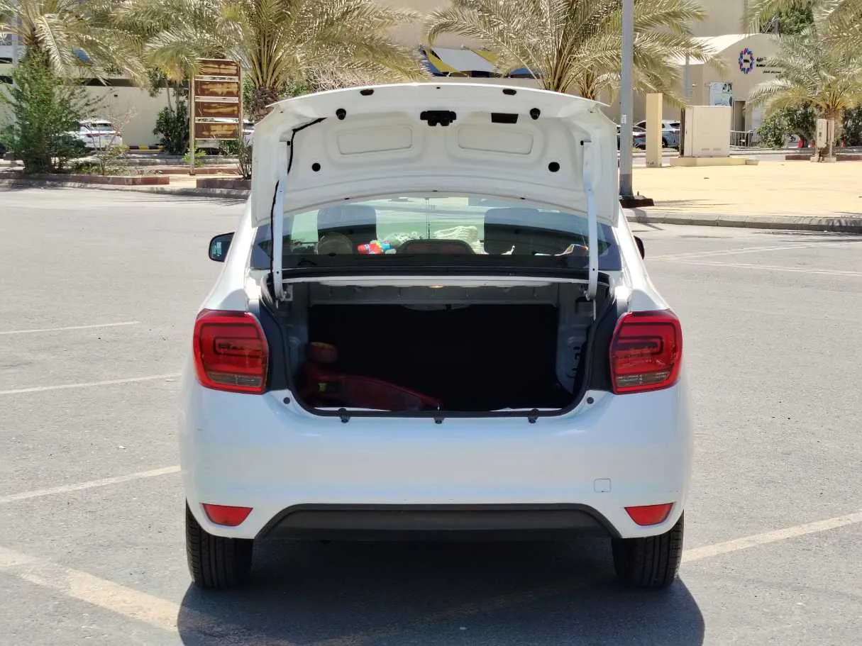 Car image 22