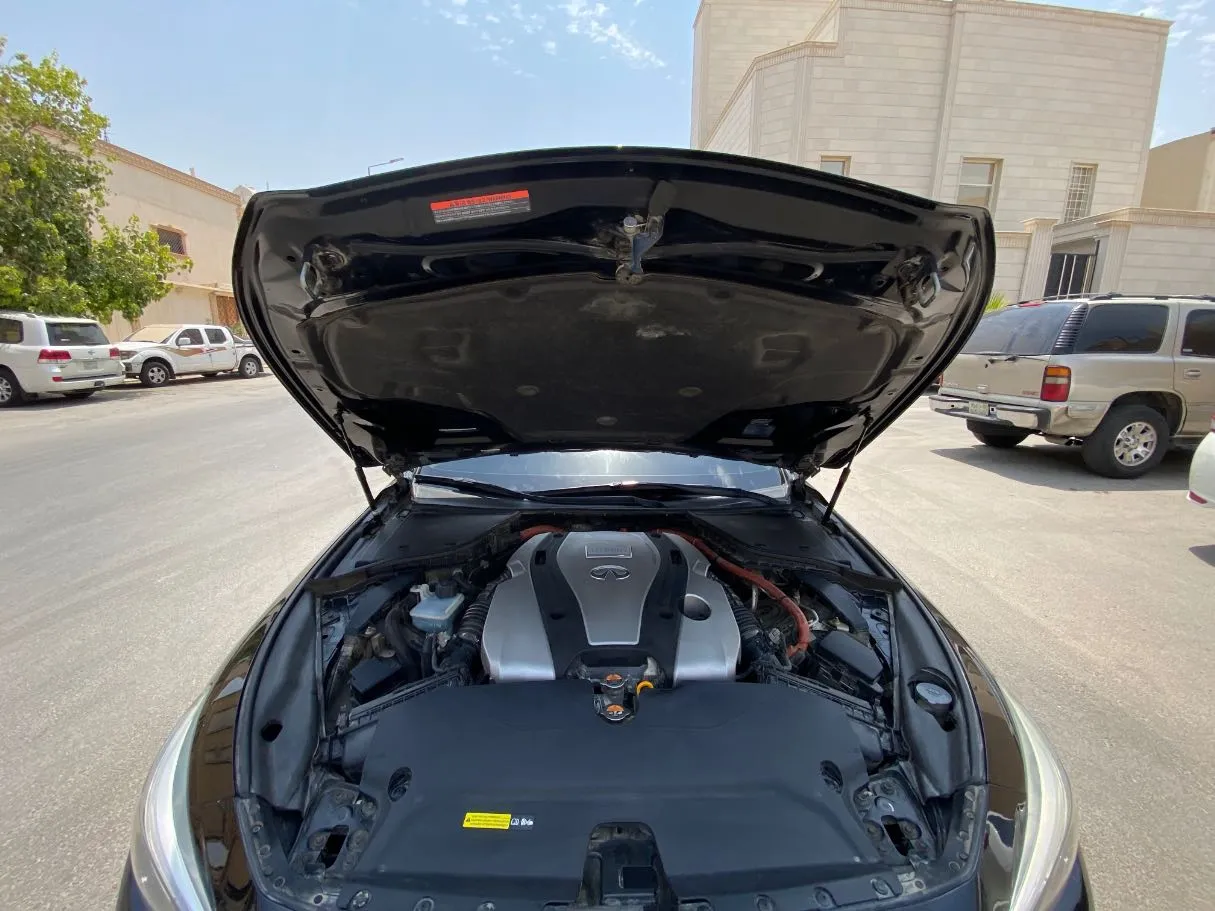 Car image 26