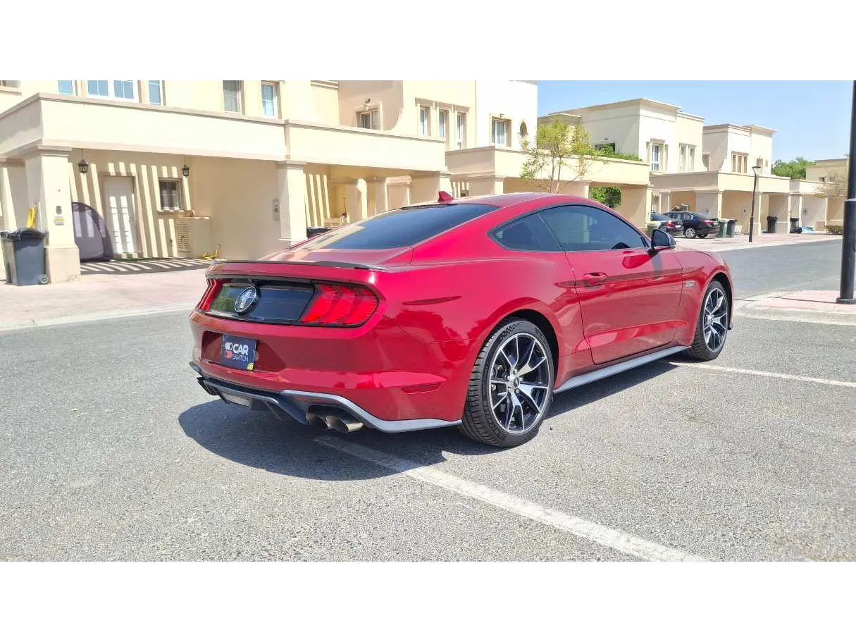 Car image 5