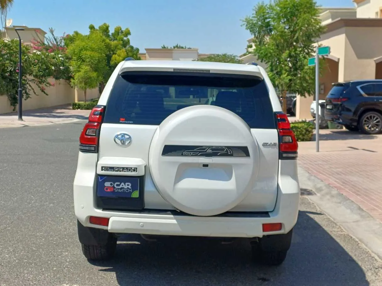 Car image 6