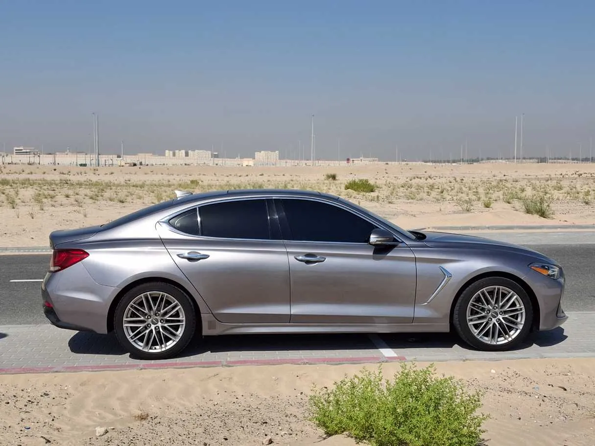Car image 8