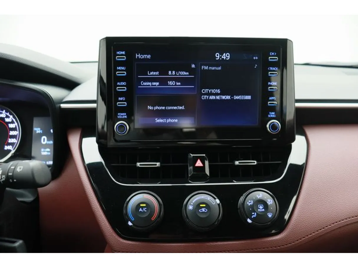 Car image 5