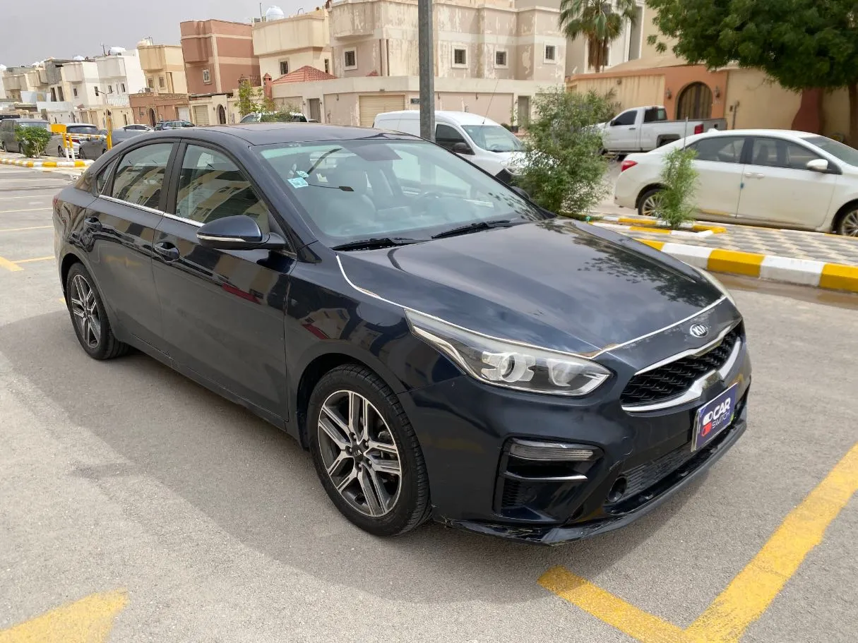 Car image 3