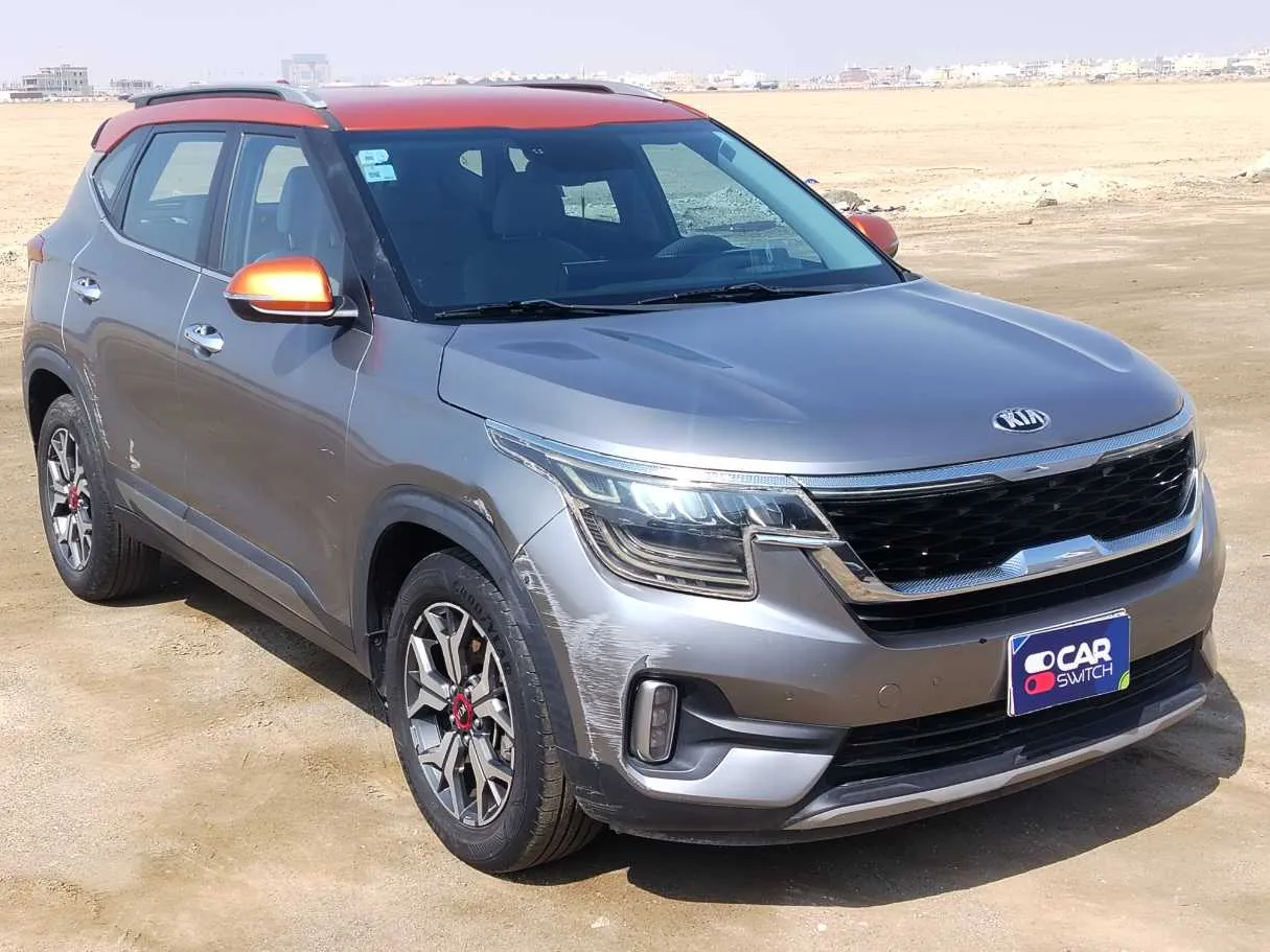 Car image 3