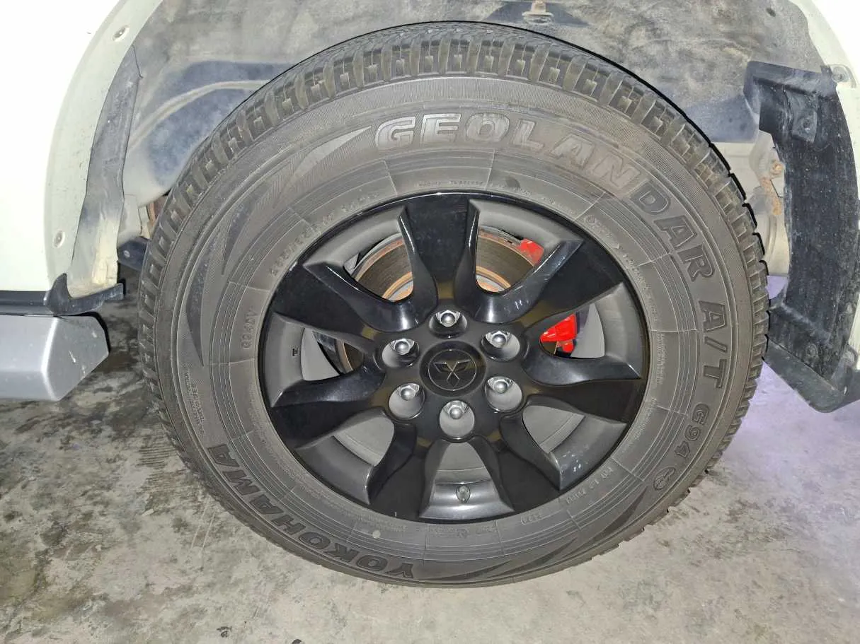 Car image 8