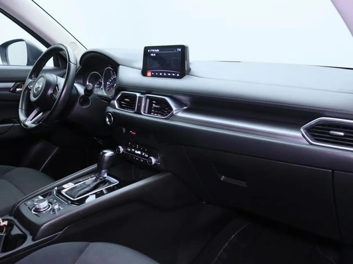 Car image 7