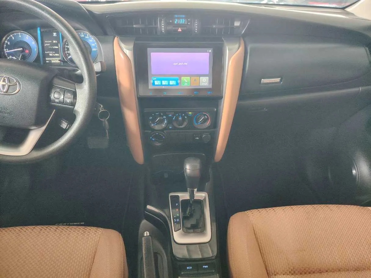 Car image 22