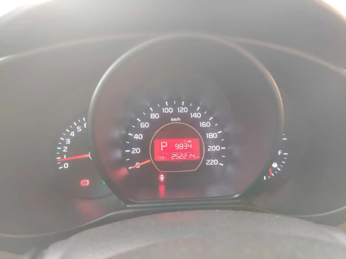 Car image 23