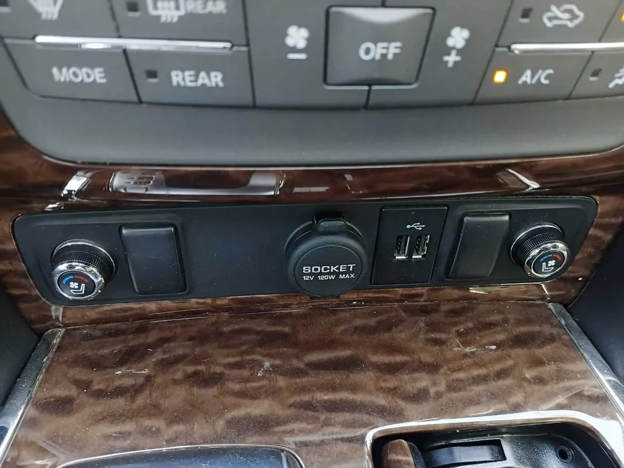 Car image 22
