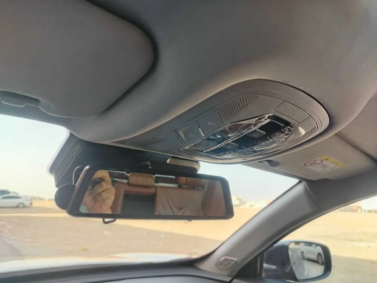 Car image 31