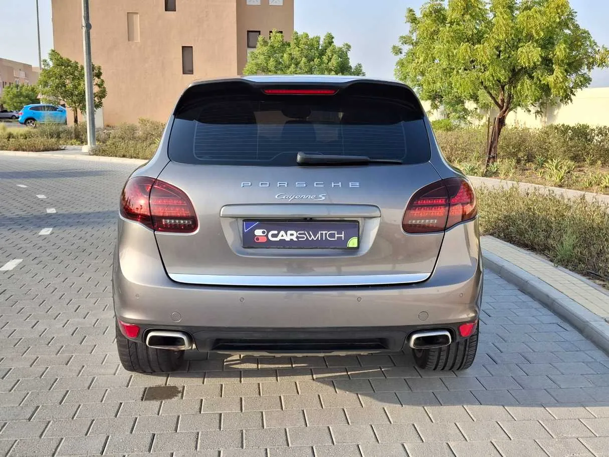 Car image 6