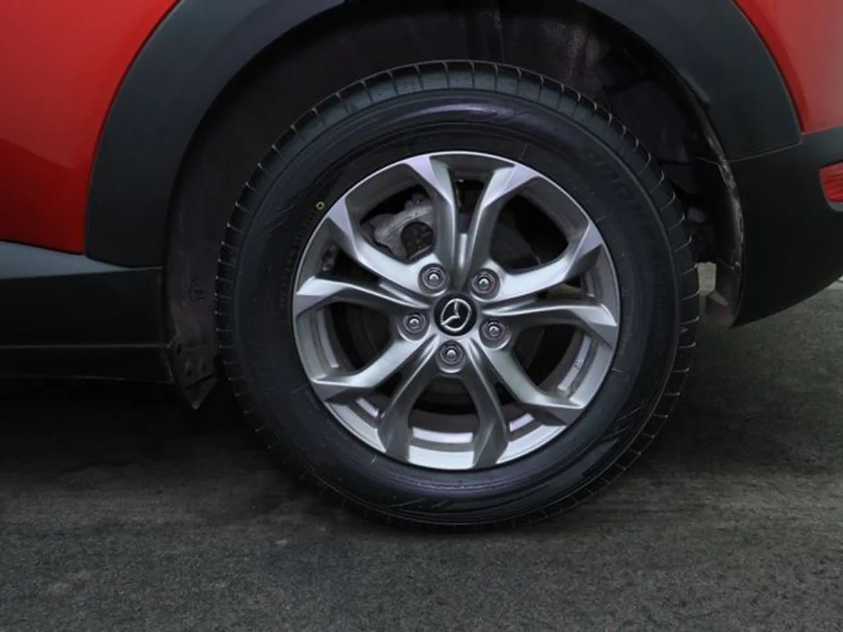 Car image 7