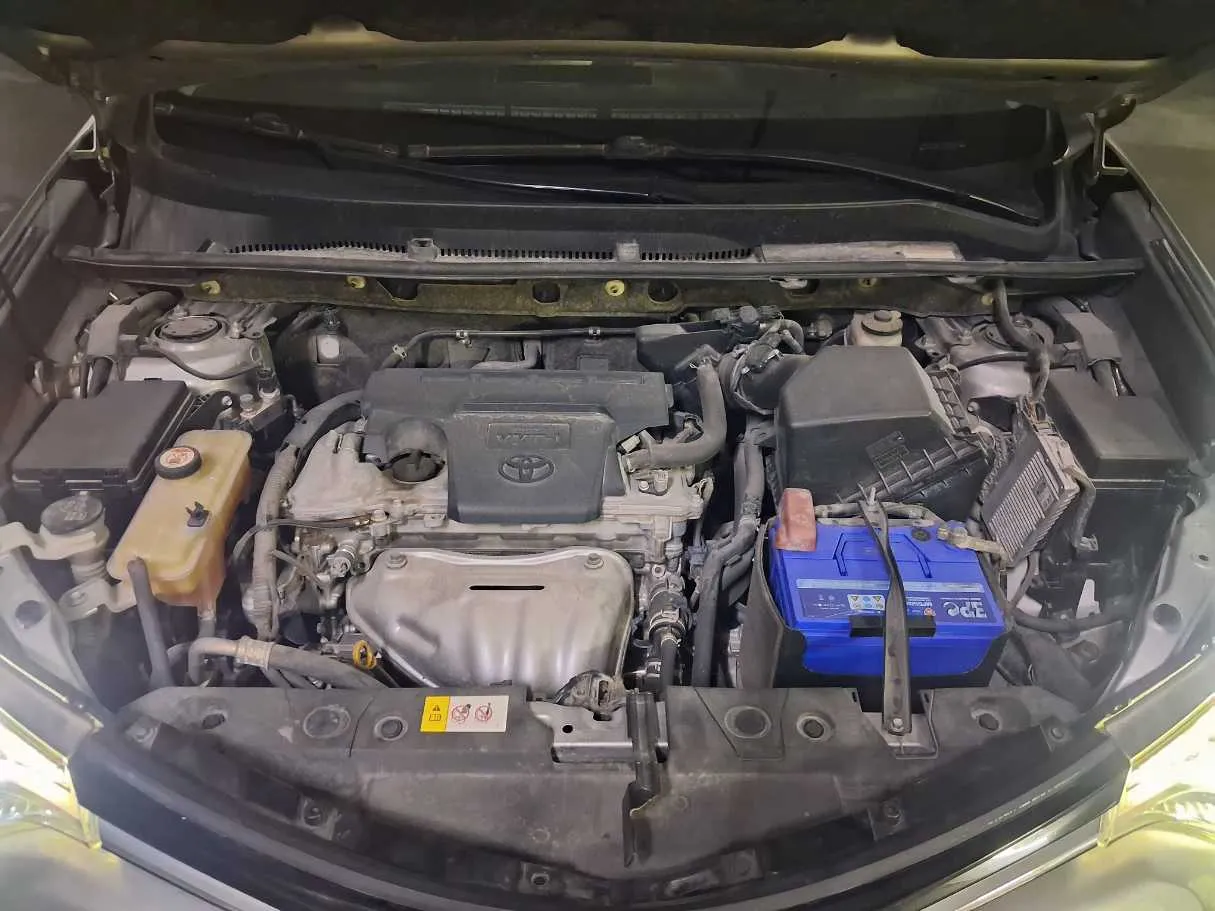 Car image 21