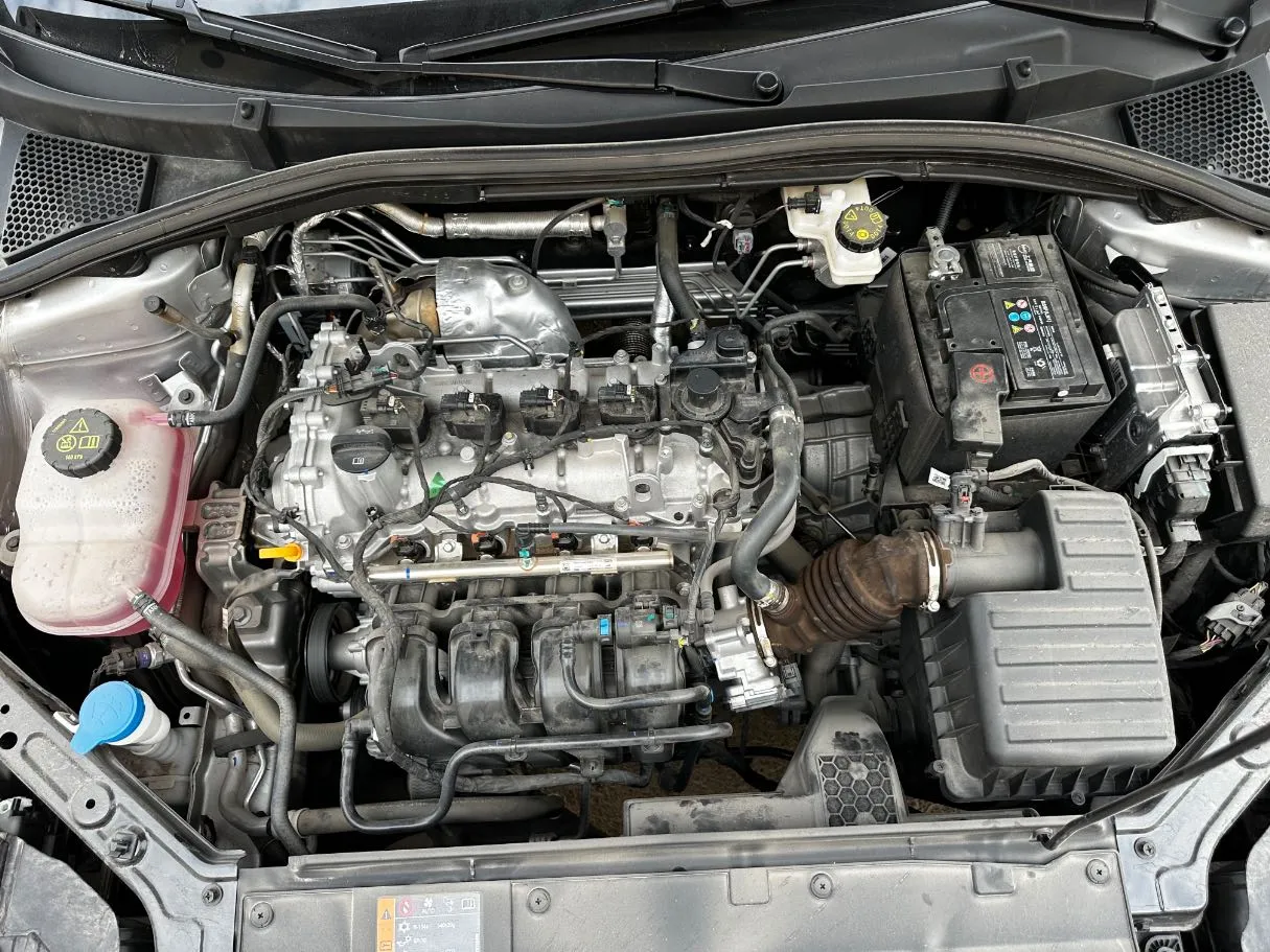 Car image 27