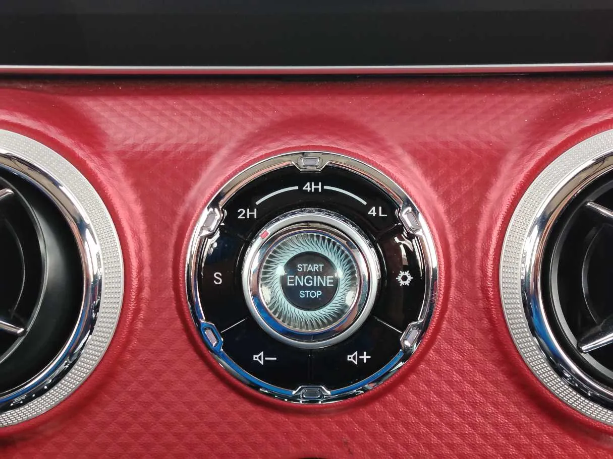 Car image 23