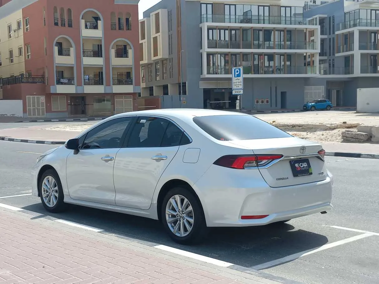 Car image 7