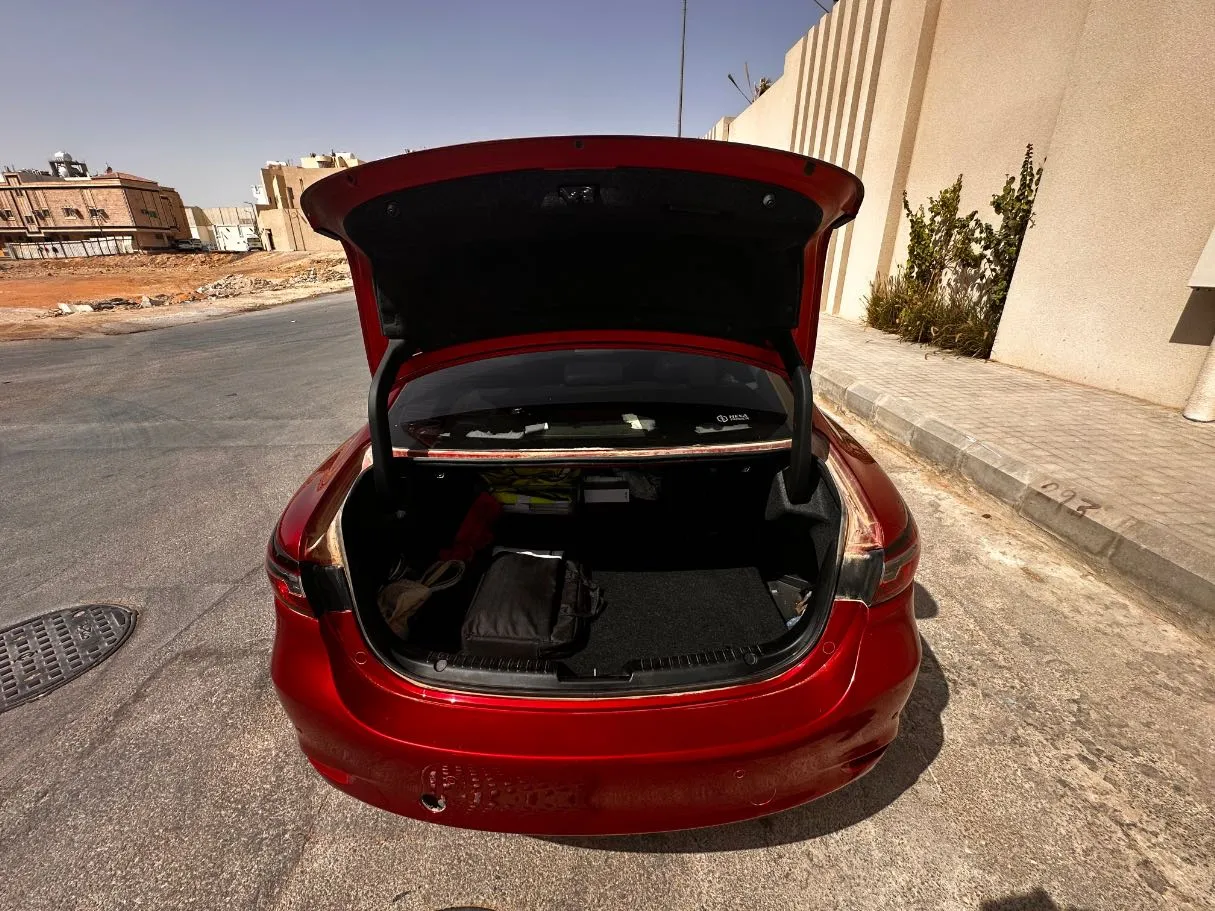 Car image 22