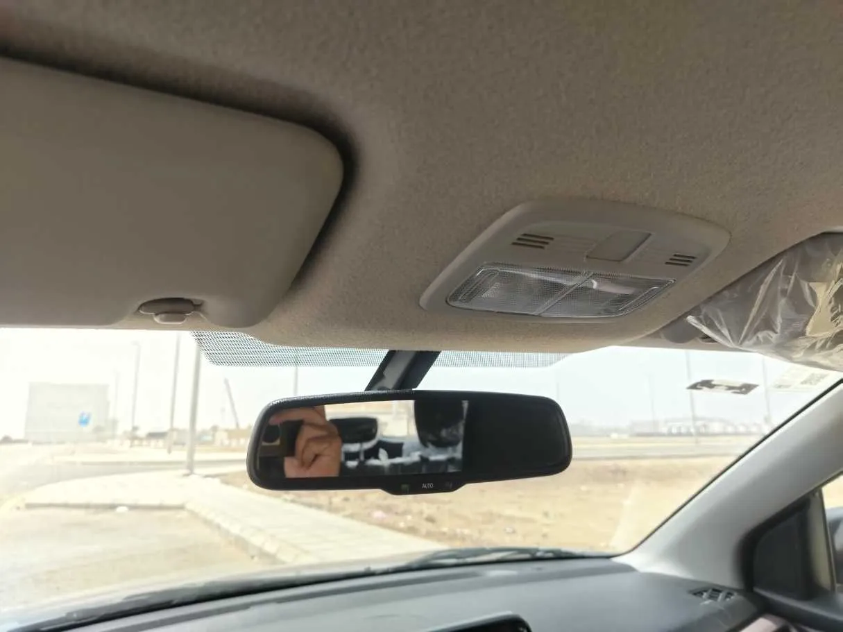 Car image 34