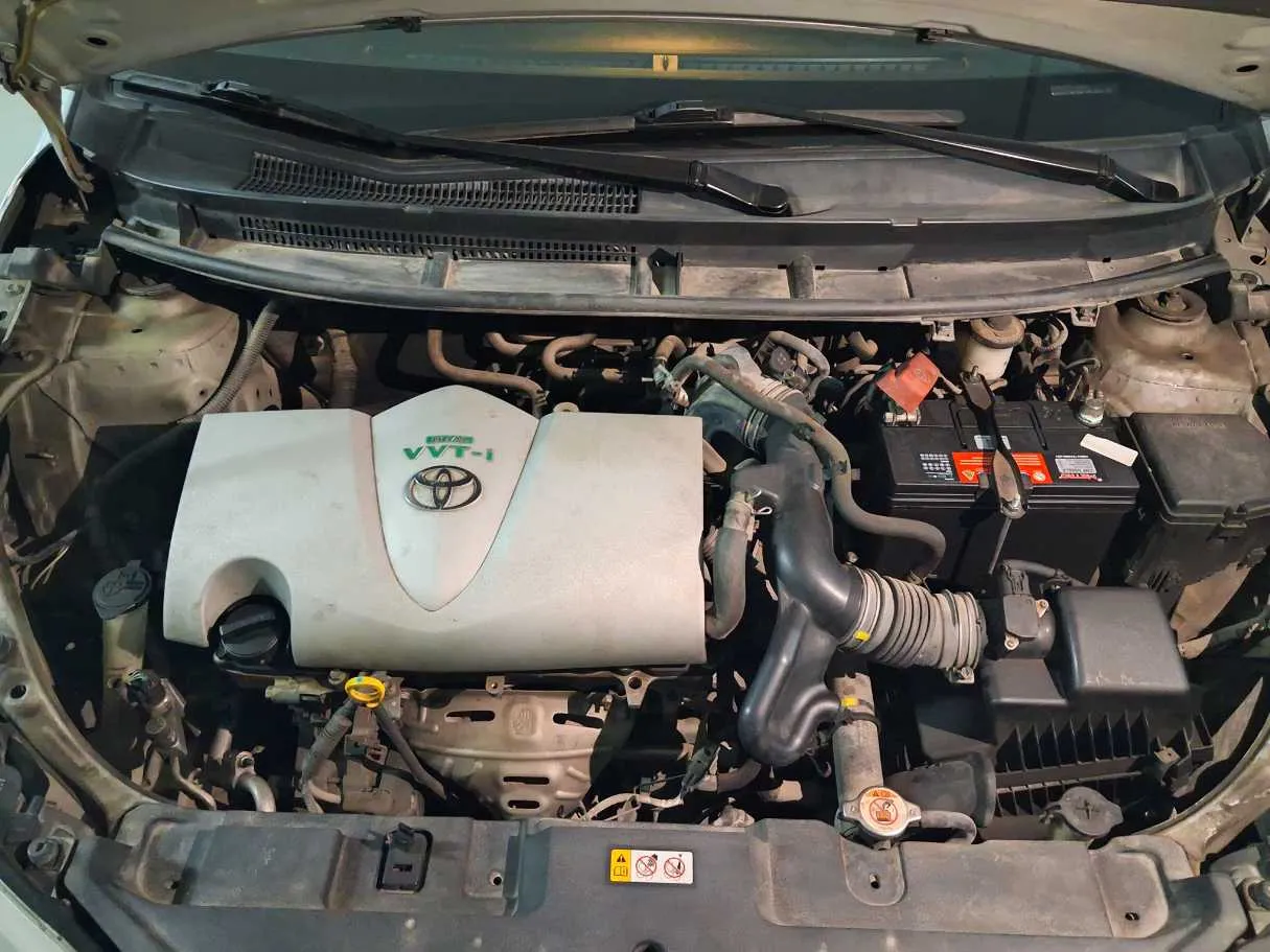 Car image 22