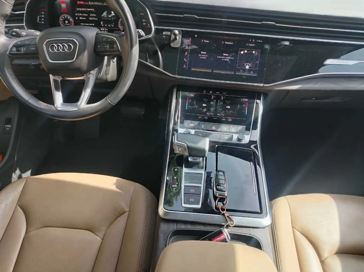 Car image 22
