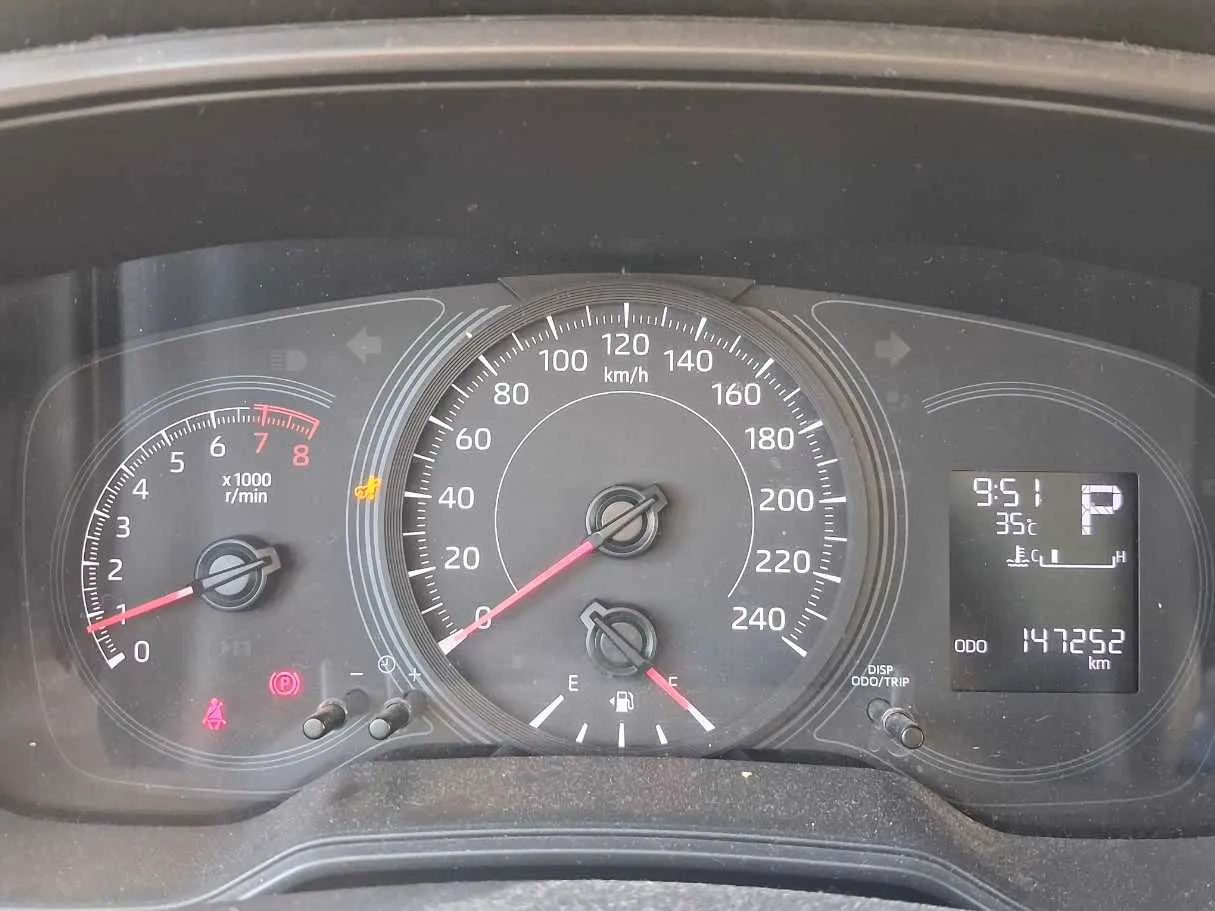 Car image 20