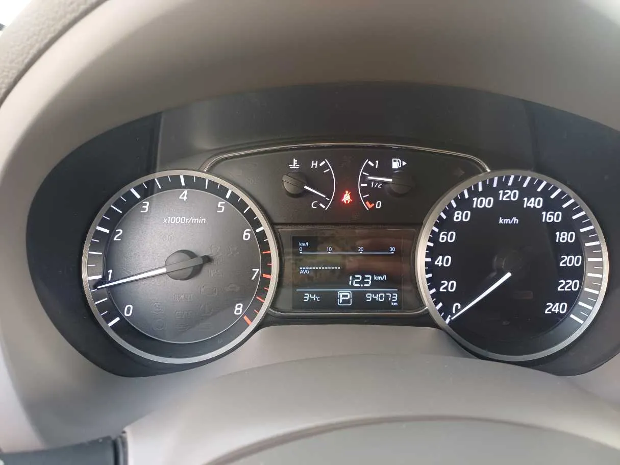 Car image 18