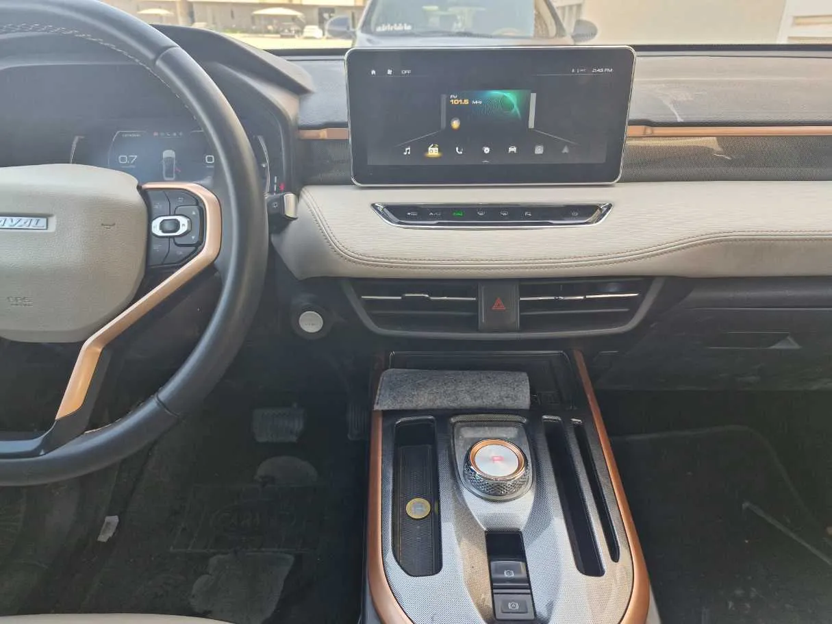 Car image 18