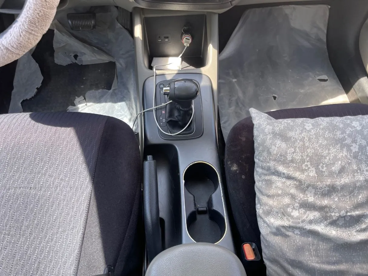 Car image 18