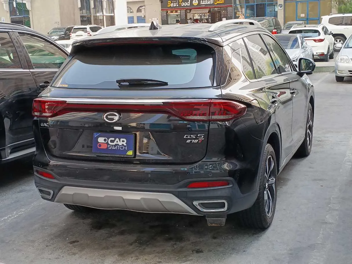 Car image 5