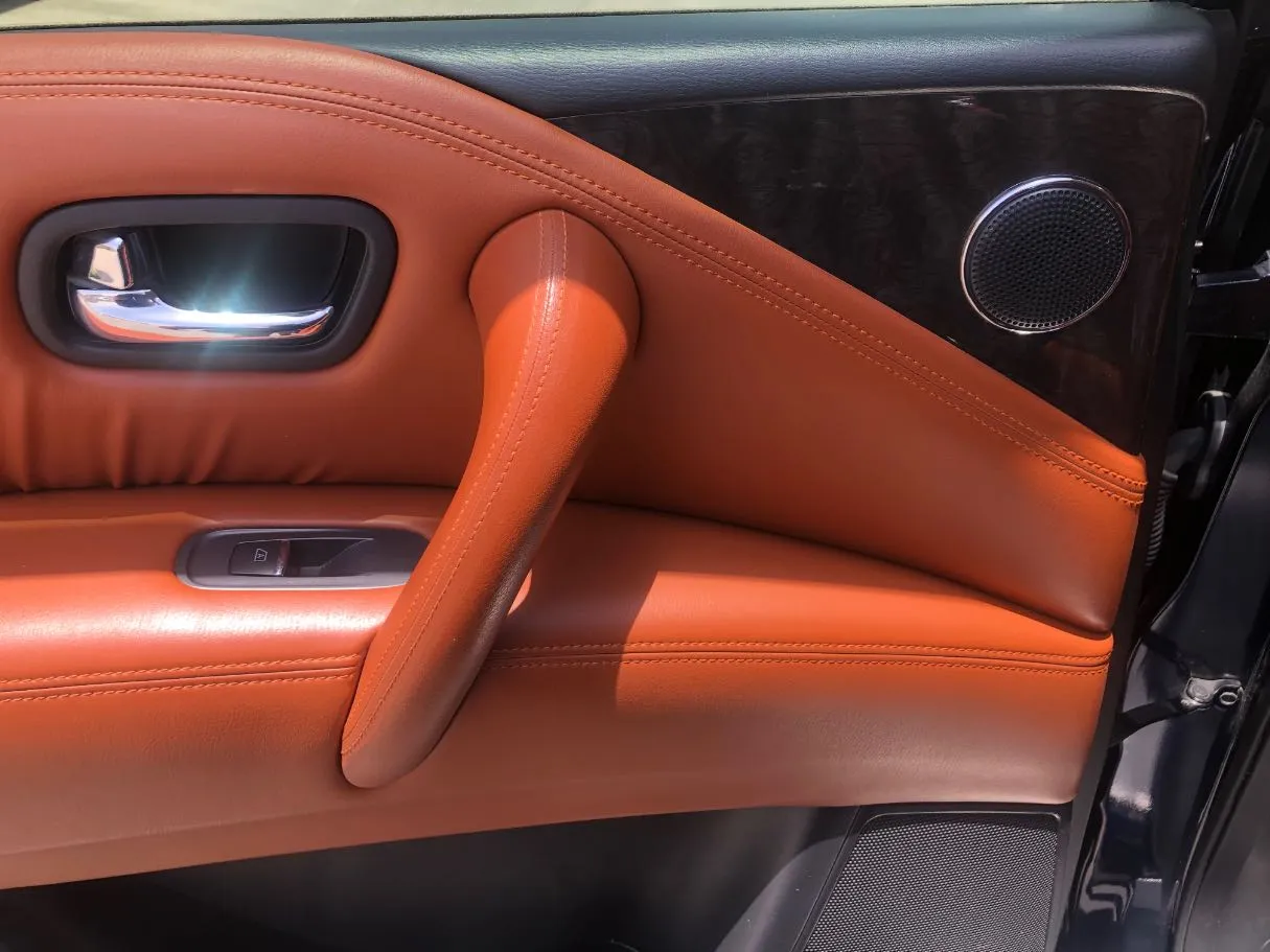 Car image 23