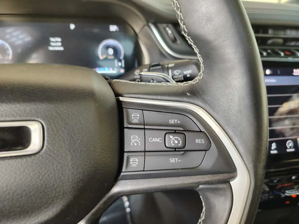 Car image 47