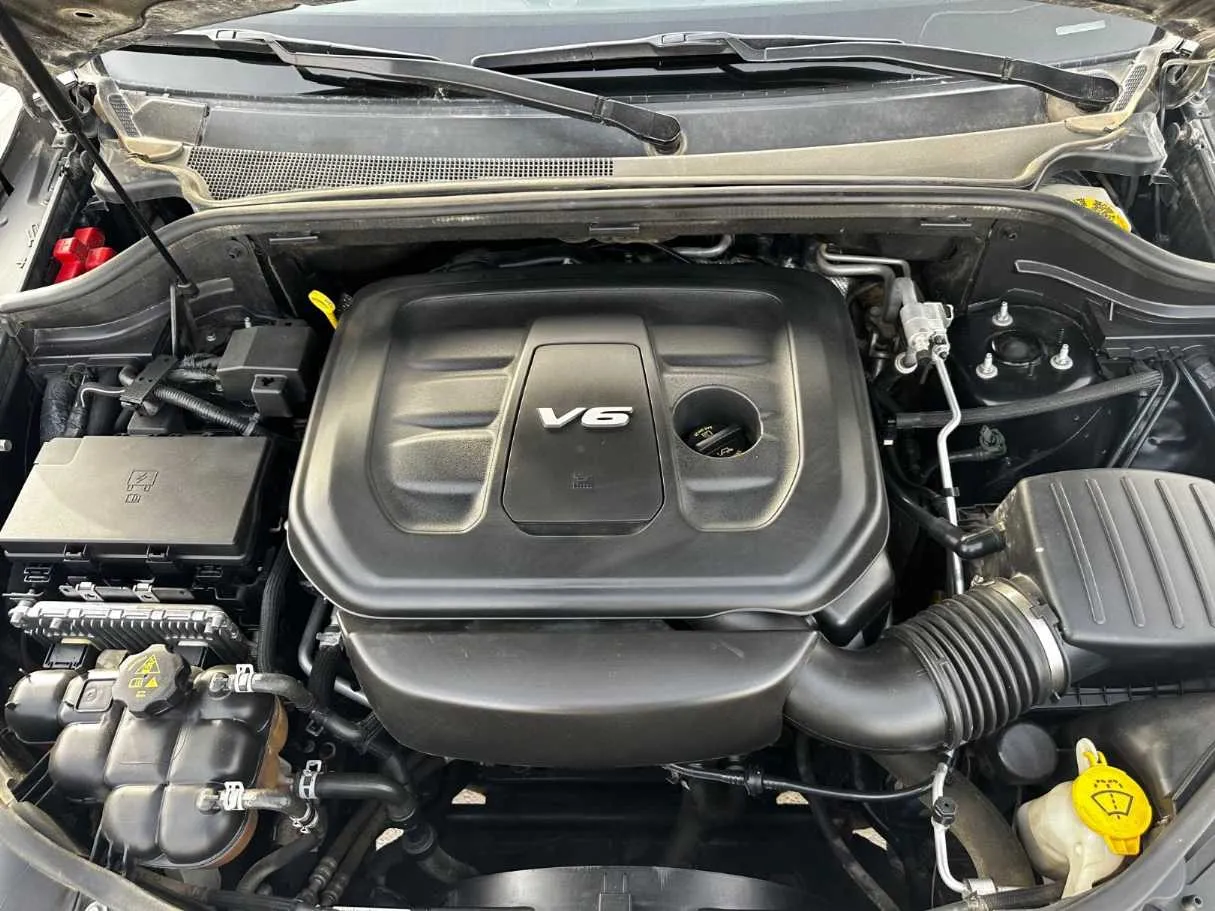 Car image 31
