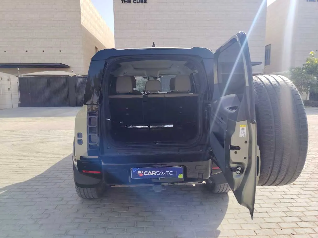 Car image 23