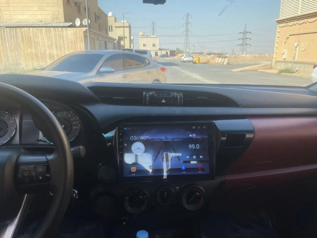 Car image 19