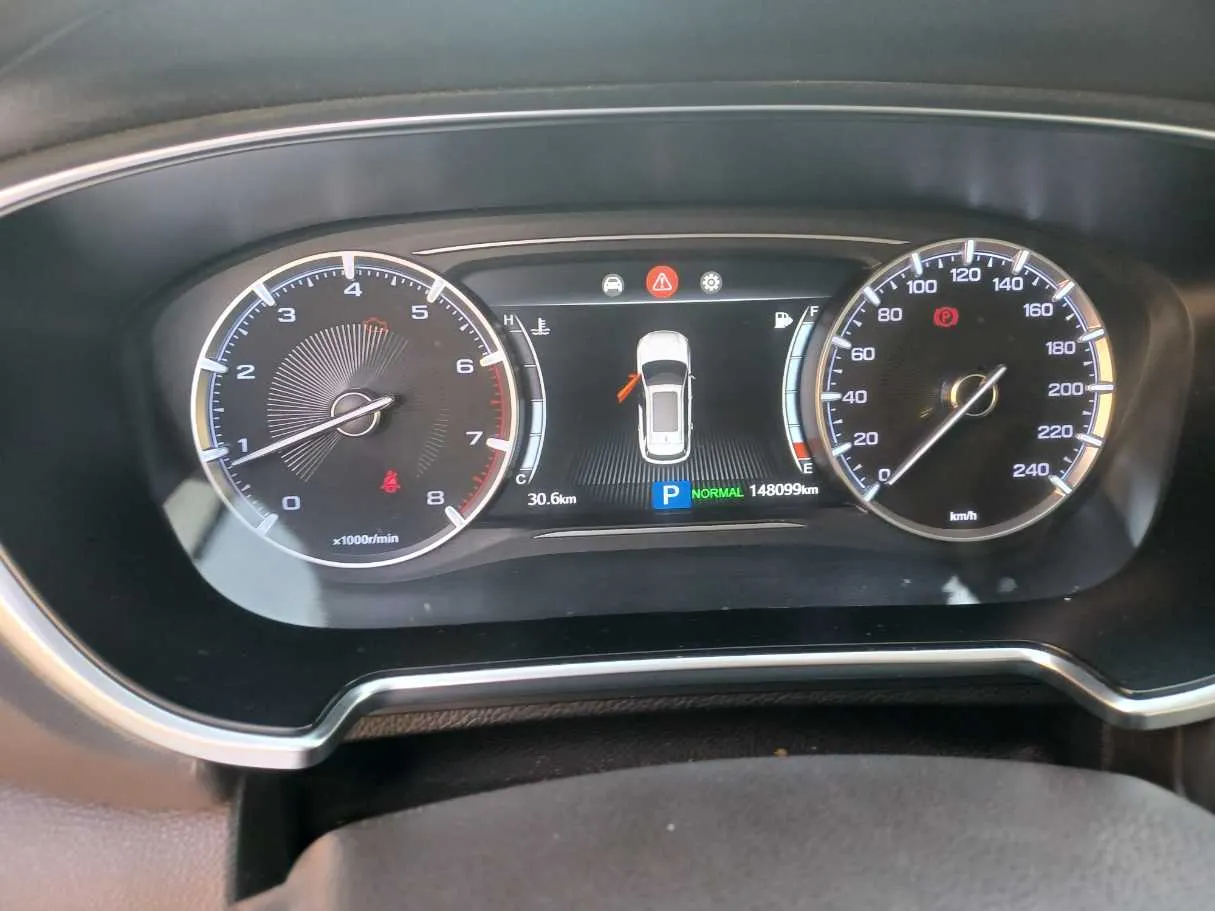 Car image 20