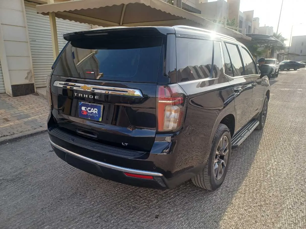 Car image 5
