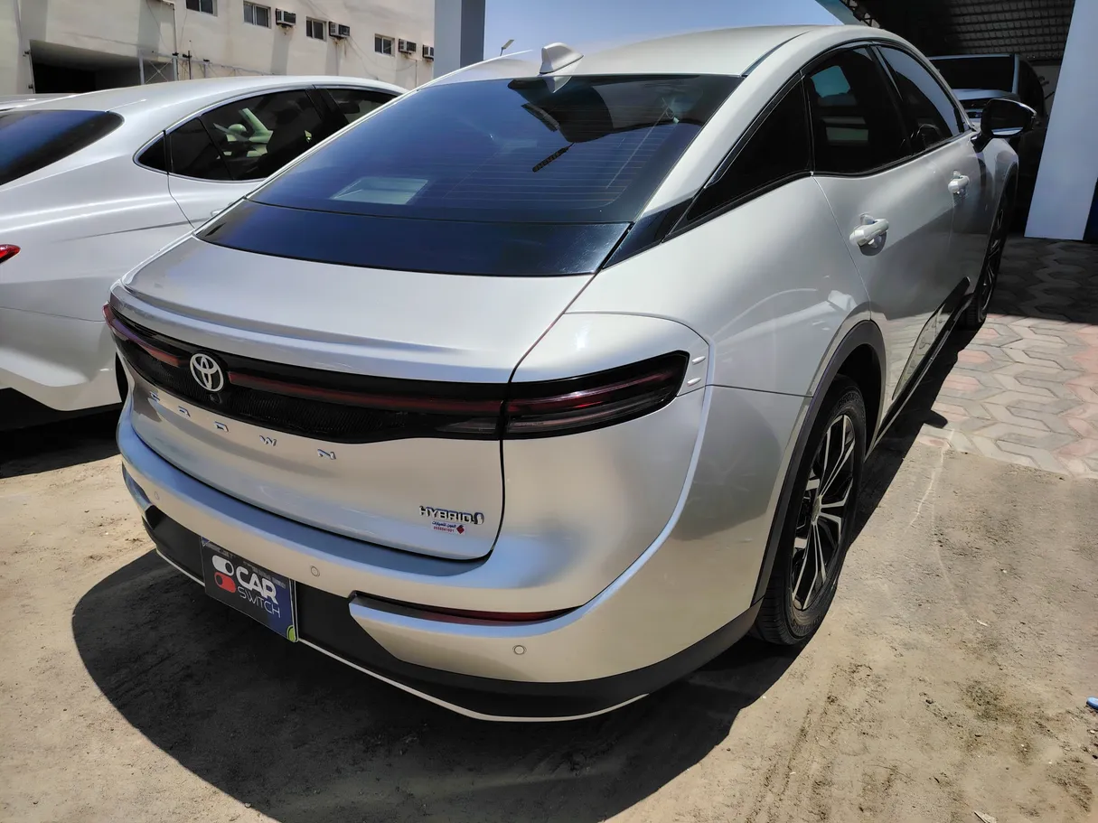 Car image 5