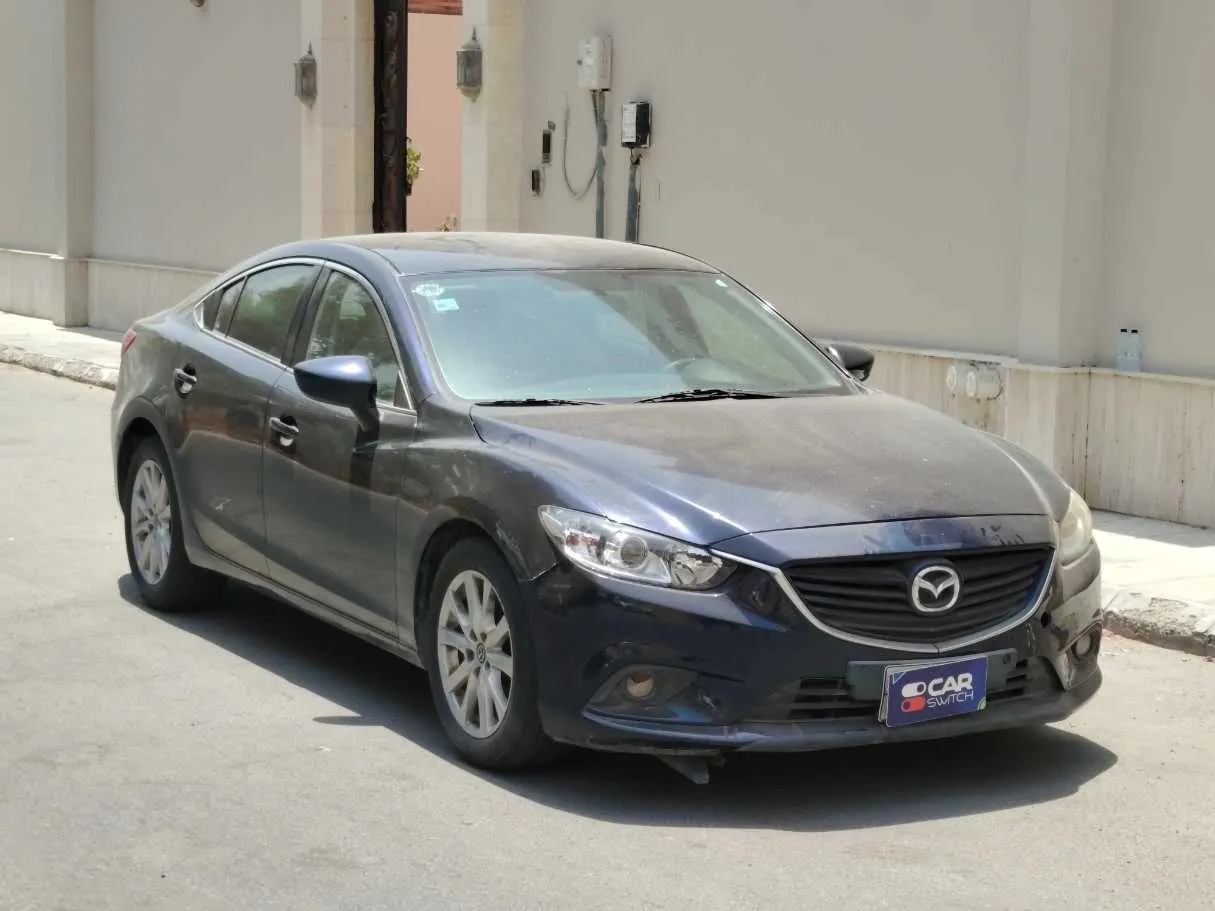 Car image 3