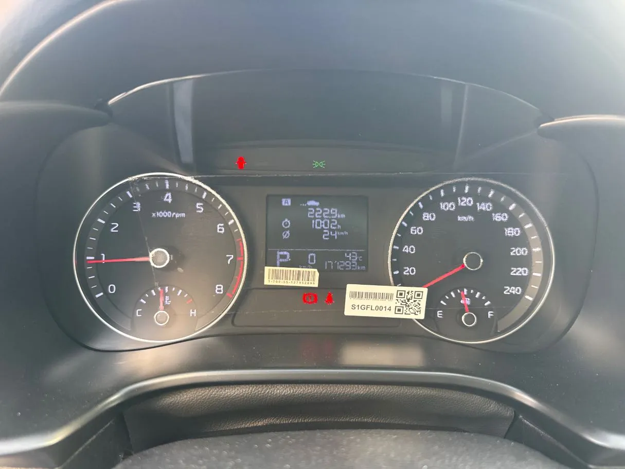 Car image 18