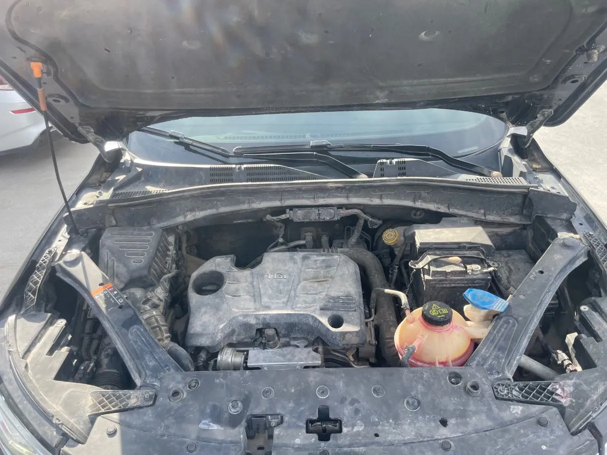 Car image 24