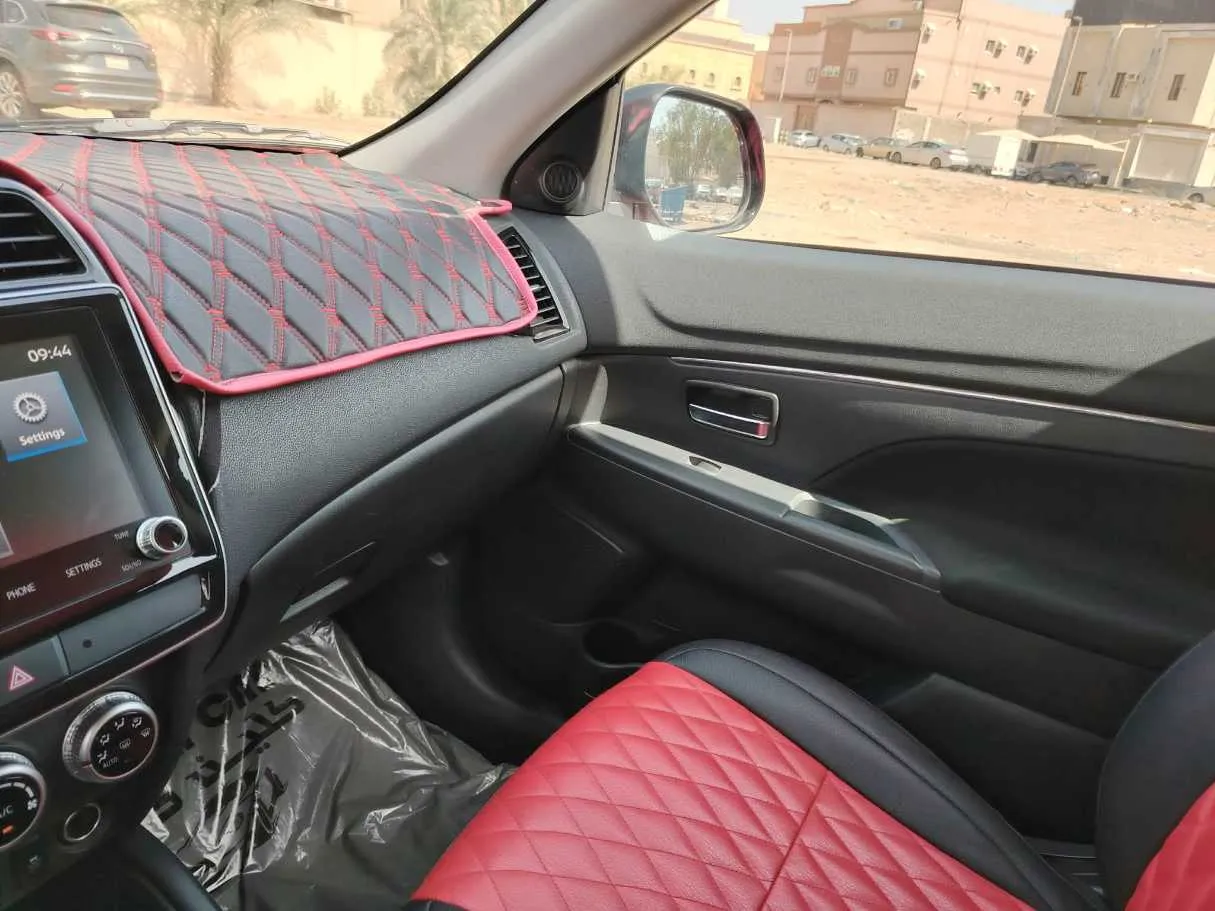 Car image 34