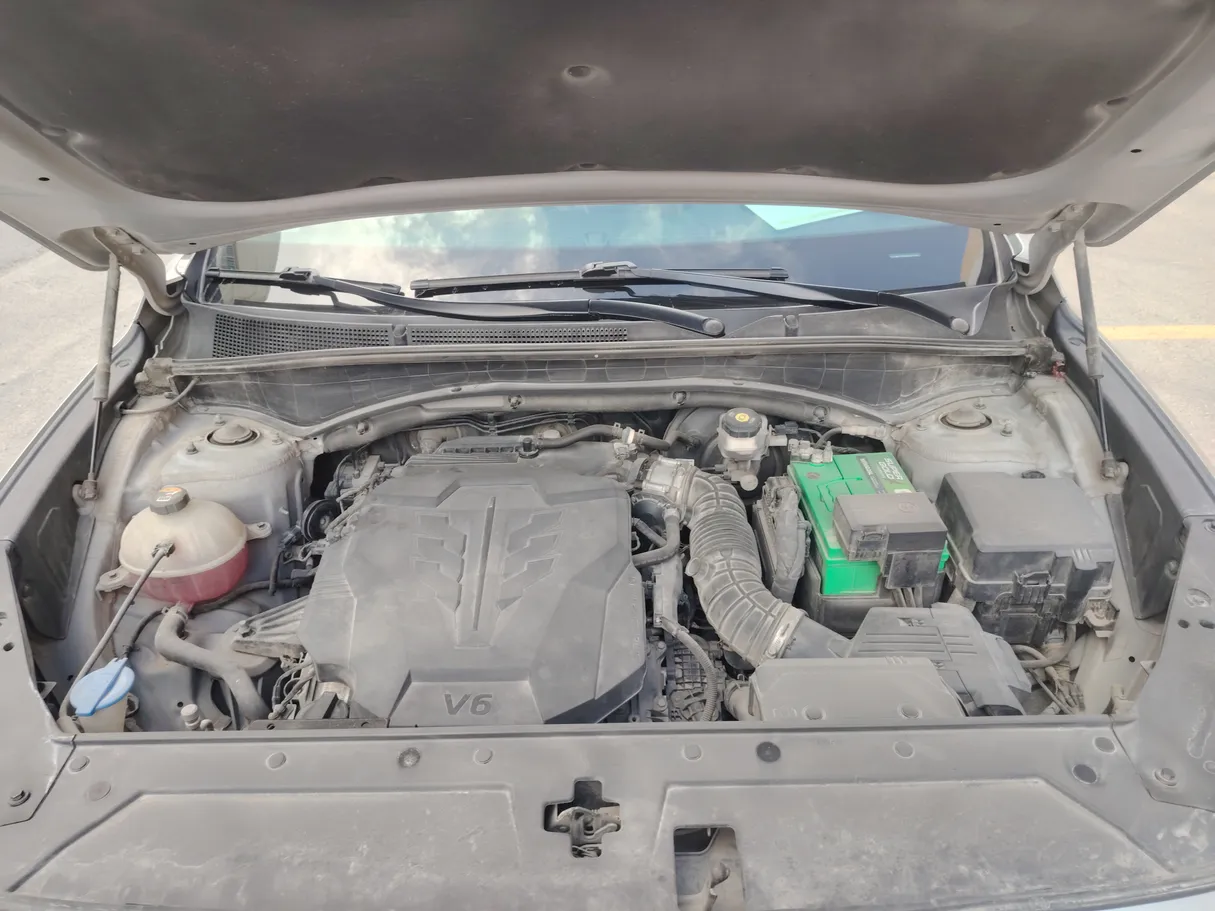 Car image 28