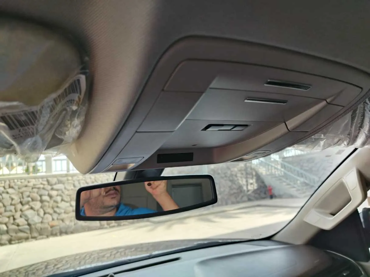 Car image 31